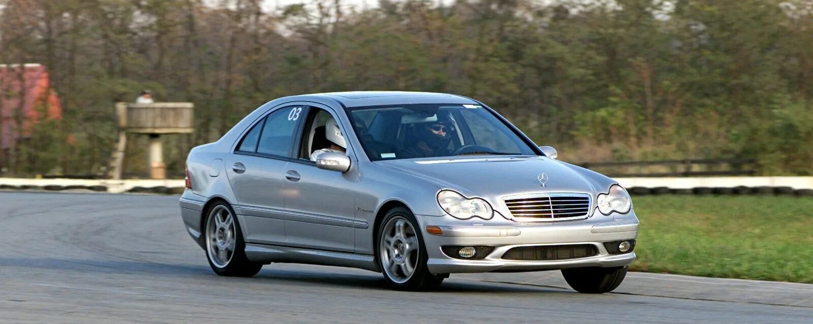 2004 mercedes-benz c 32 amg. Мерседес 2002 год с выдвижными ремнями. Mercedes c230 kompressor 1998. Мерседес ц 2002. Мерседес c class 2002.