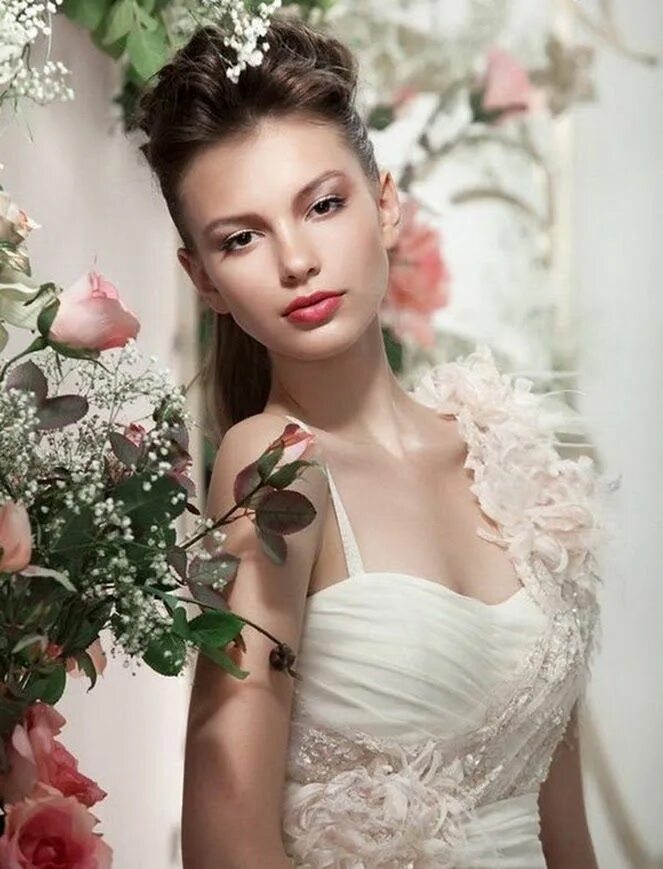 Все женщины невесты. Фотосессия сестер с невестой. Beautiful bride. Картинка невеста. Все женщины невесты.