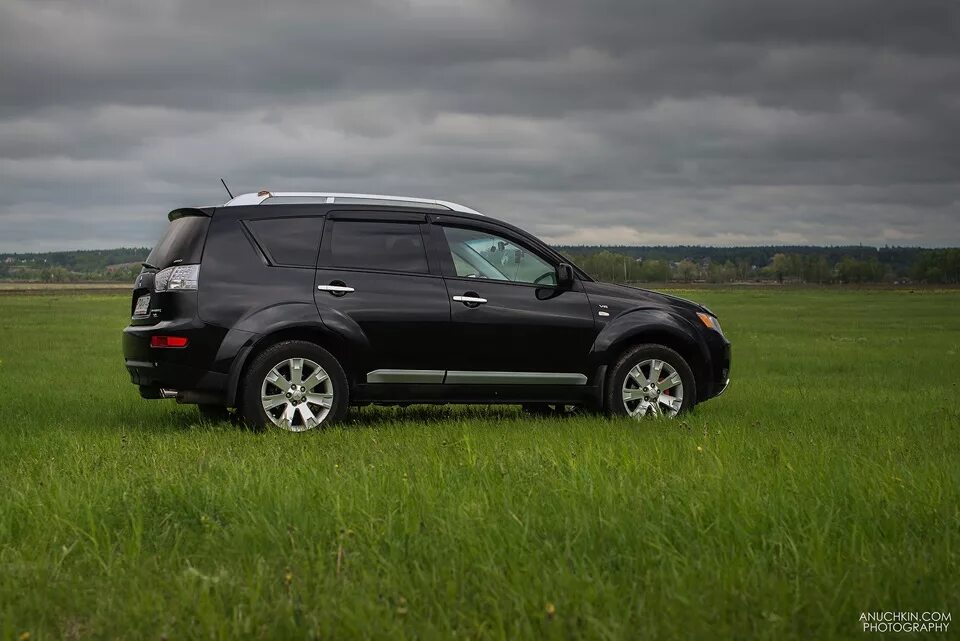 Мицубиси аутлендер хл 2008 года. Mitsubishi Outlander XL 2008. Mitsubishi Outlander XL (CW) 2006-2012. Mitsubishi Outlander XL 2.4. Mitsubishi Outlander XL 2012.