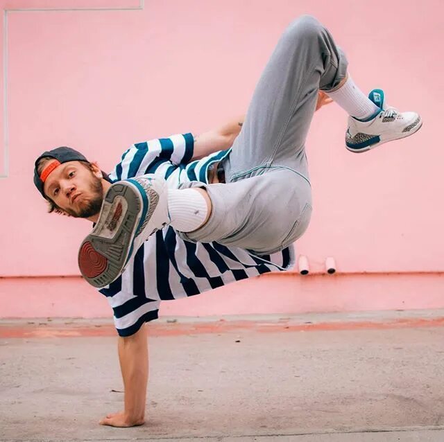 Джейк брейк. Bboy rubberlegz. кроссовки для брейк данса. кроссовки для брейк данса для мальчиков. танцы хип хоп эстетика.