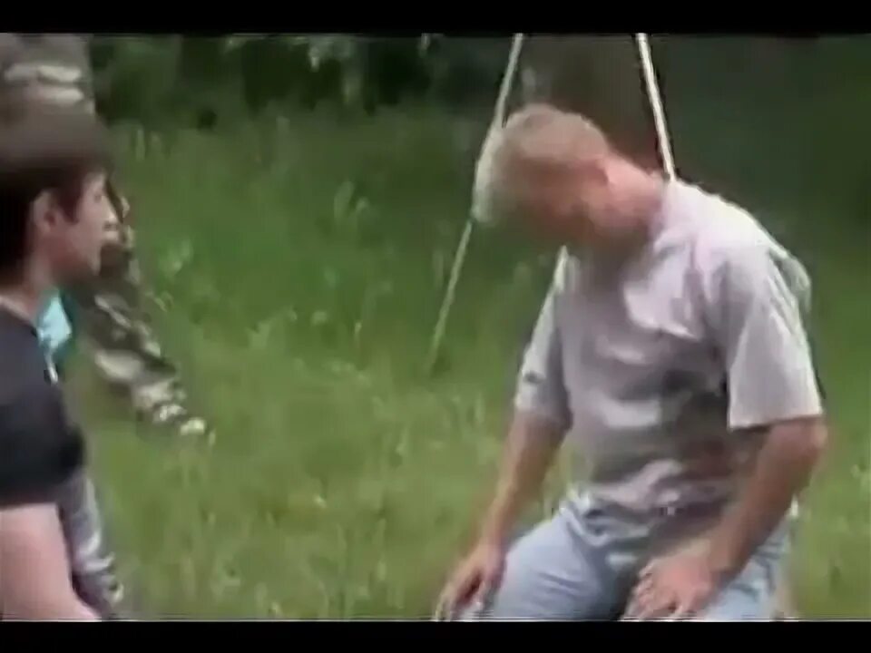 Получил по морде видео. Ляшко драка. Блоггер лев против. Лев против грузия. Мастер бесконтактного боя против боксера.