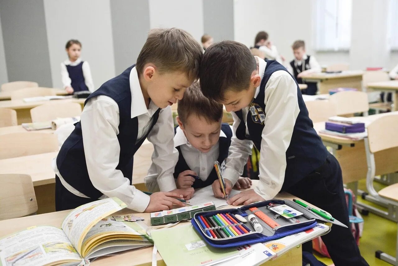 Учиться в две смены