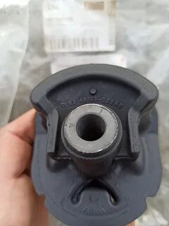 Сайлентблоки балки тойота