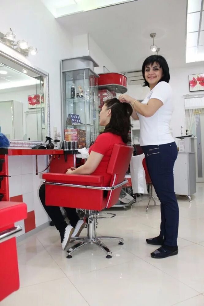 салон красоты рядом. салон парикмахерская рядом. парикмахерская самая самая северное бутово. салон красоты рядом со мной. женский салон.