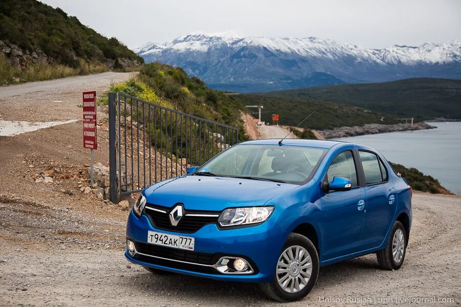 Renault продали. Renault Logan 2. Renault Logan 2014. Рено Логан 3. Renault Logan 2017.