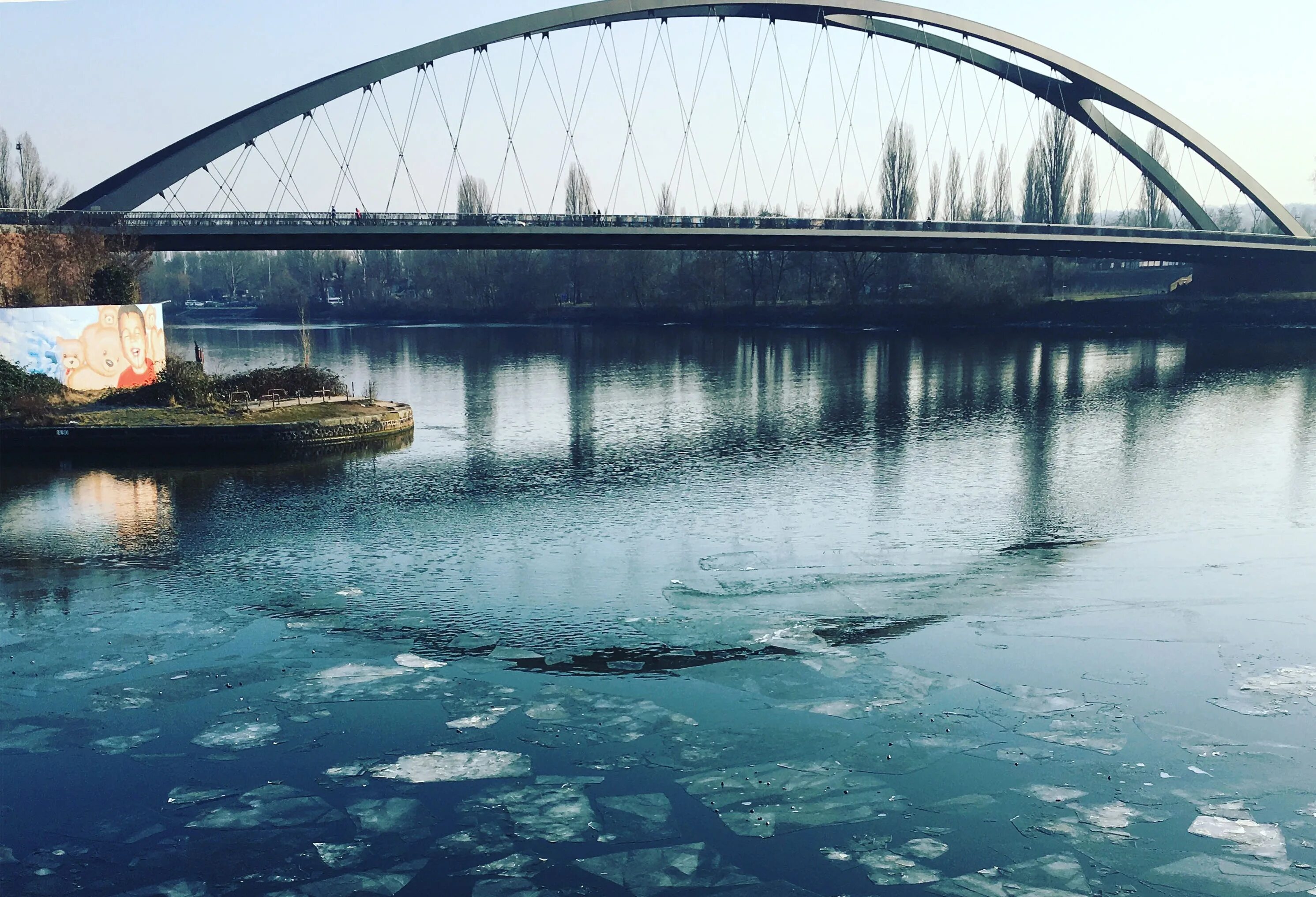 Main bridge