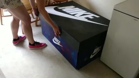 Sneaker box интернет