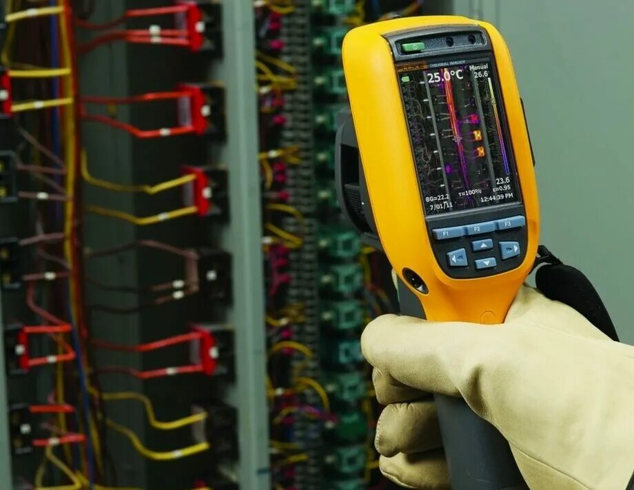 Тепловизор промышленный fluke. Тепловой контроль трубопроводов. Тепловизионный контроль трубопроводов. Контрольно–сварочная лаборатория. Ультразвуковая дефектоскопия сварных швов трубопроводов.