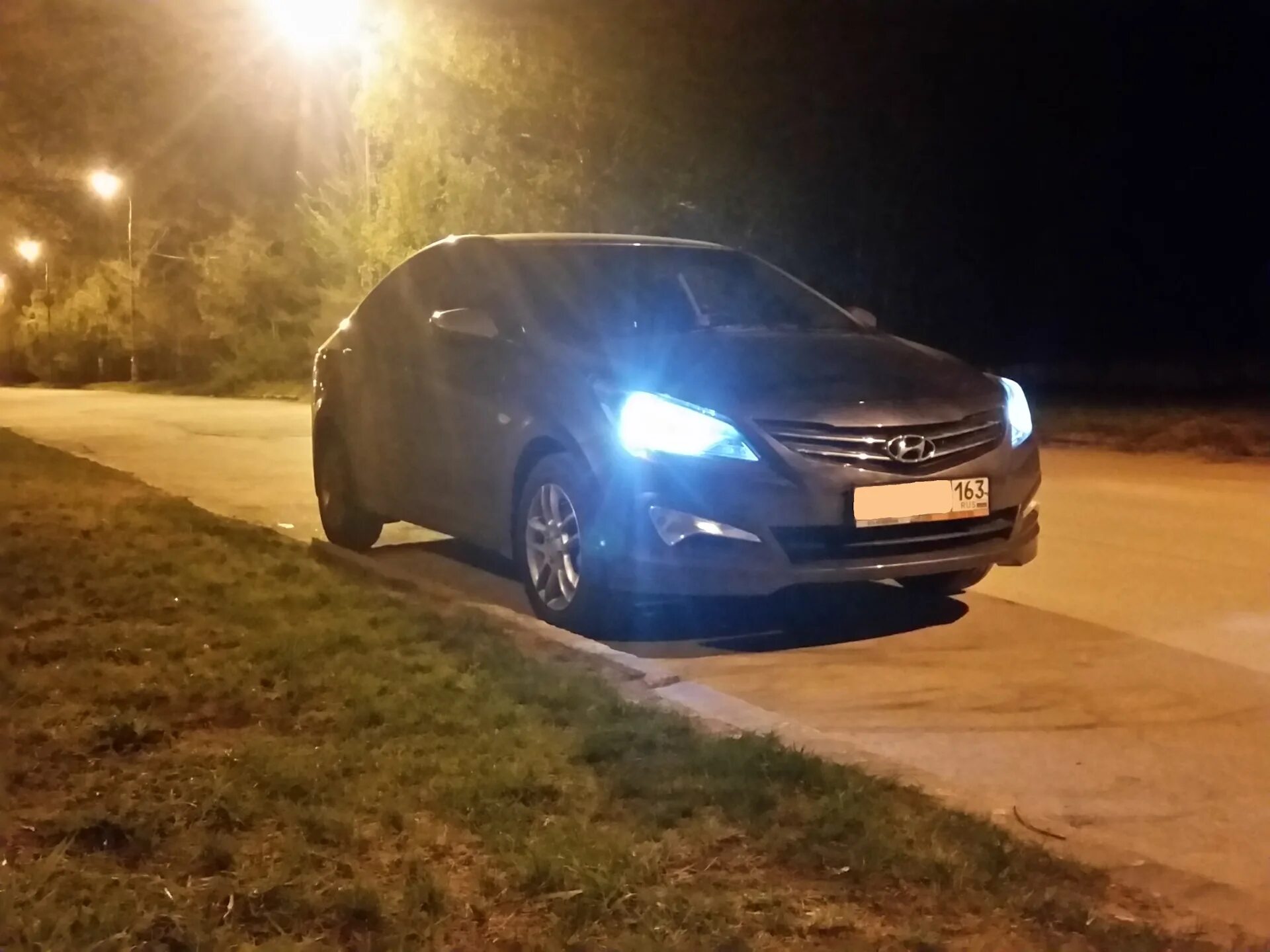 Лед лампы в птф хендай солярис. Диодные лампы в штатные линзы хендай солярис 2013. Светодиодные лампы hyundai solaris 2019. Диодный габарит солярис 2. Led лампы solaris.