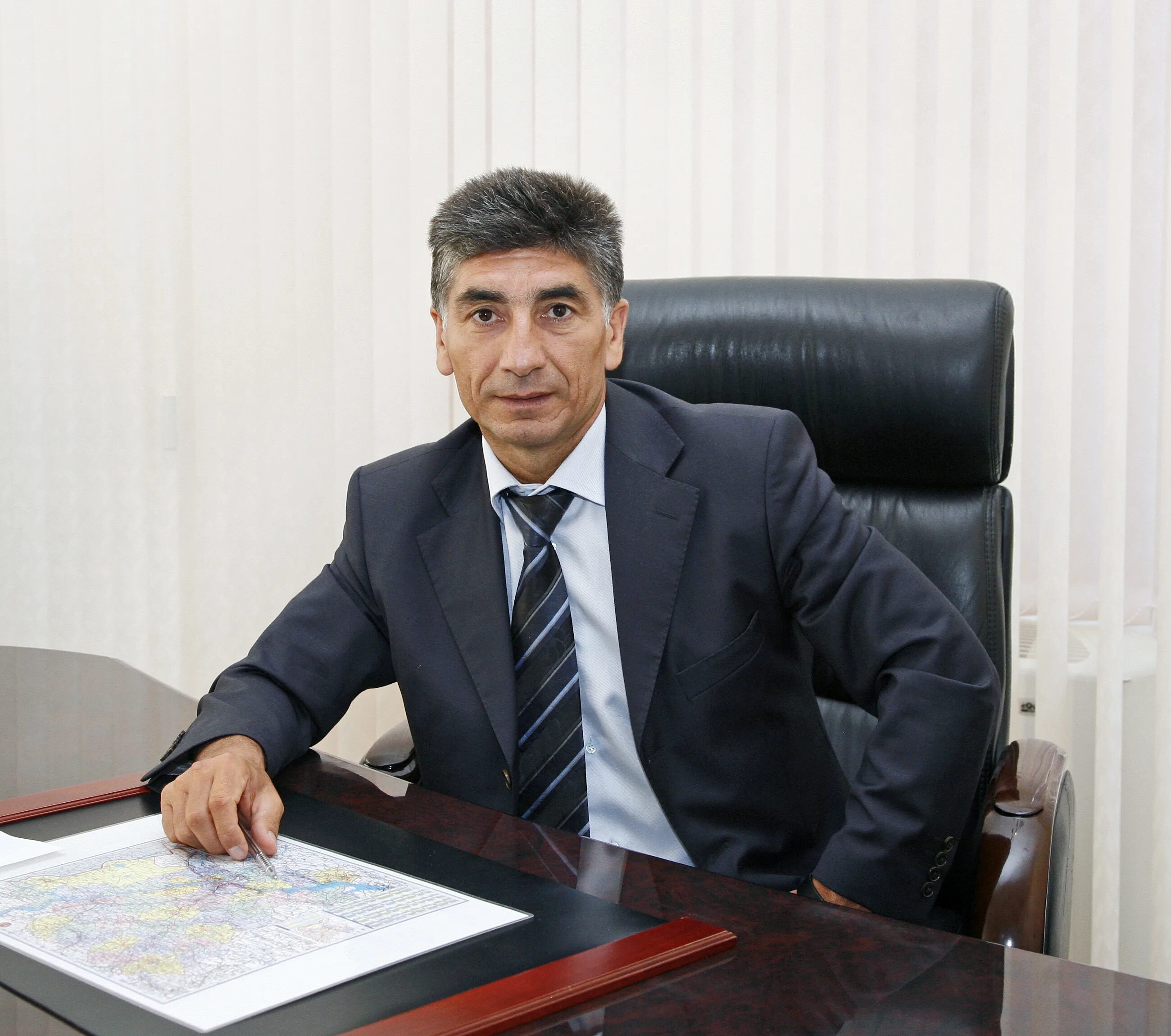 Сколько лет беков. Беков волгоград администрация. Сколько лет беков. Азамат беков. Евкуров увайс баматгиреевич.