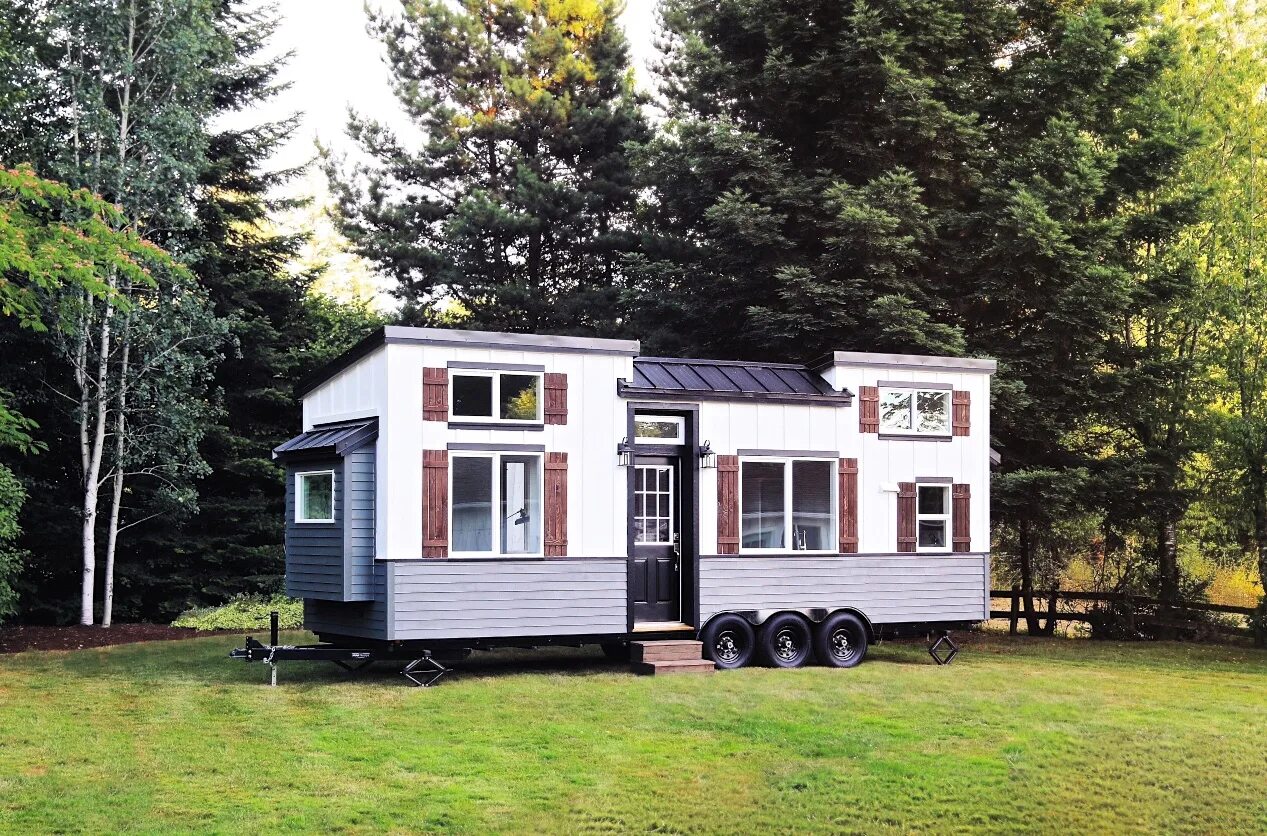 Трейлерный парк сша. Трейлерный кемпинг парк. Rv прицеп. Отель «airstream». Trailer house.