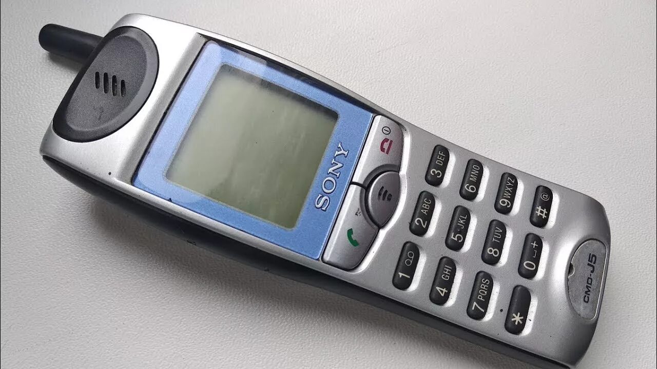 Старые телефоны sony. Sony cmd-j5. Сони СМД j5. Телефон Sony cmd-j5. Sony Ericsson j5.