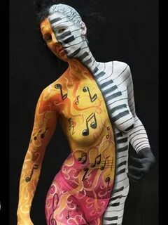 Bodi-art uslubidagi shaxsiy fotosuratlar