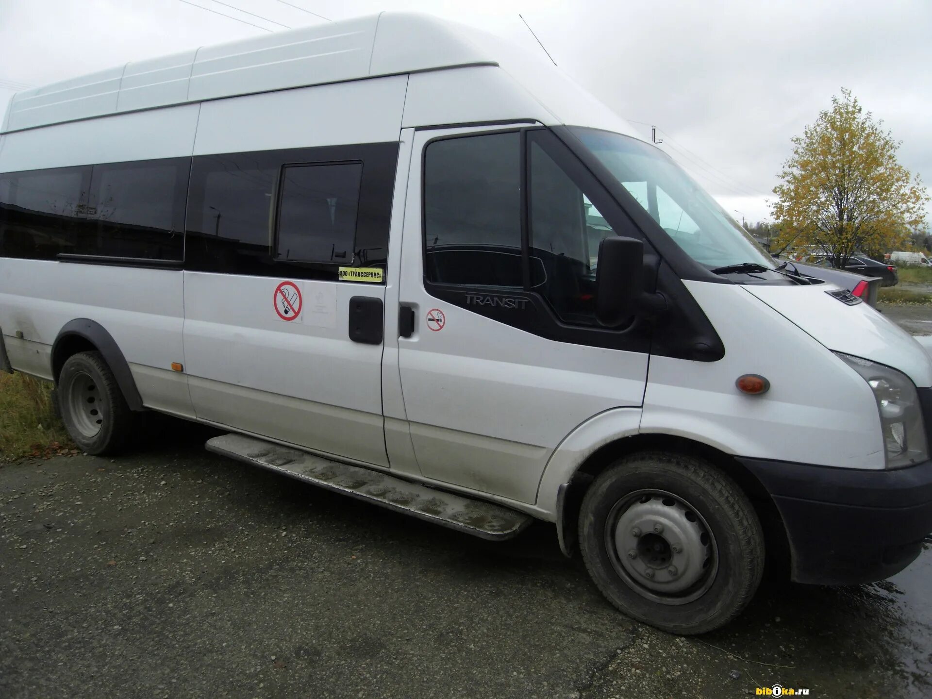 Форд транзит грузопассажирский бу. Ford Transit 2013. Форд Транзит 2013 пассажирский. Форд Транзит пассажирский серый. Городской Транзит.