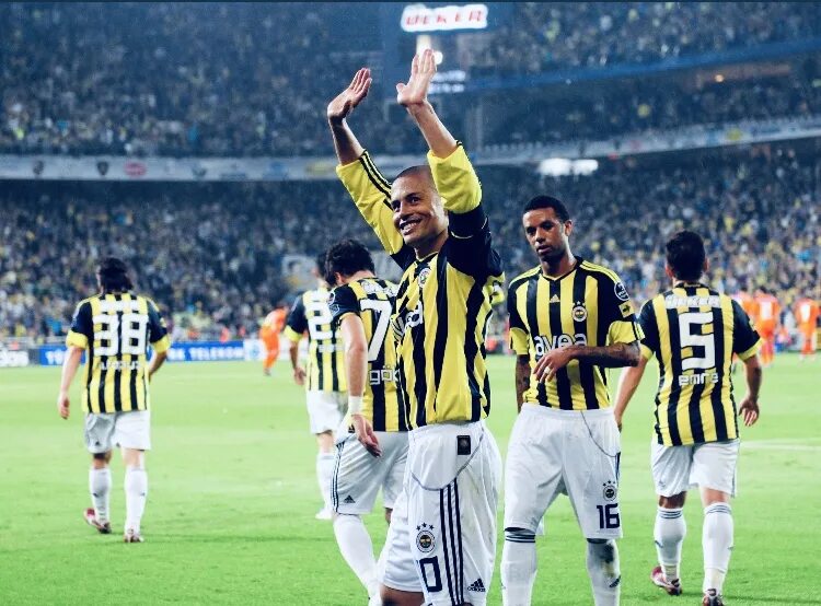 Alex 10. Alex souza. Kralex. Alex 10. Алекс де соуза.