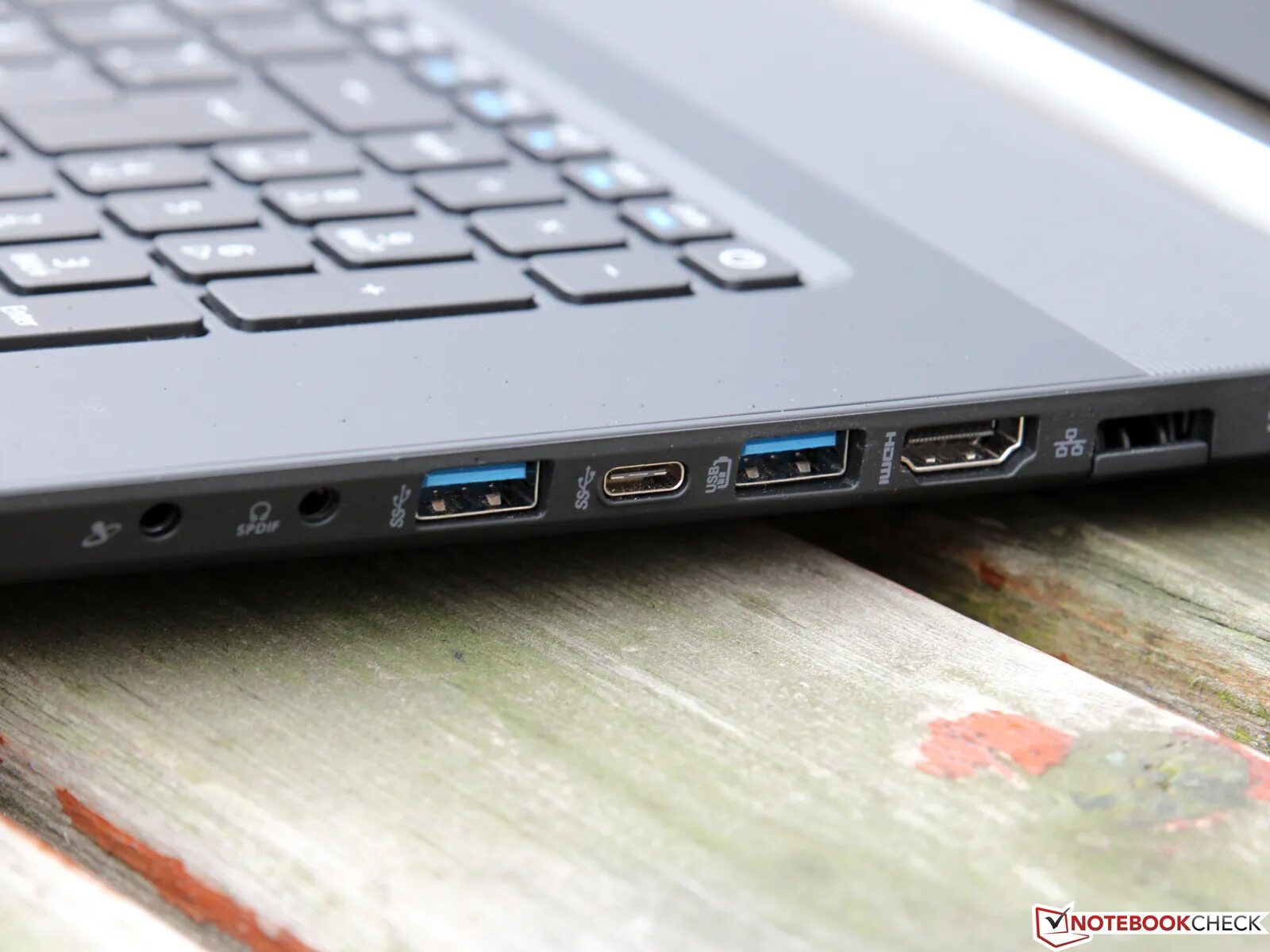 Usb type c в ноутбуке. Юсб порт на ноутбуке. acer aspire 5 порты. usb разъем для ноутбука acer. разъем usb 3.0 для ноутбука acer aspire 7.