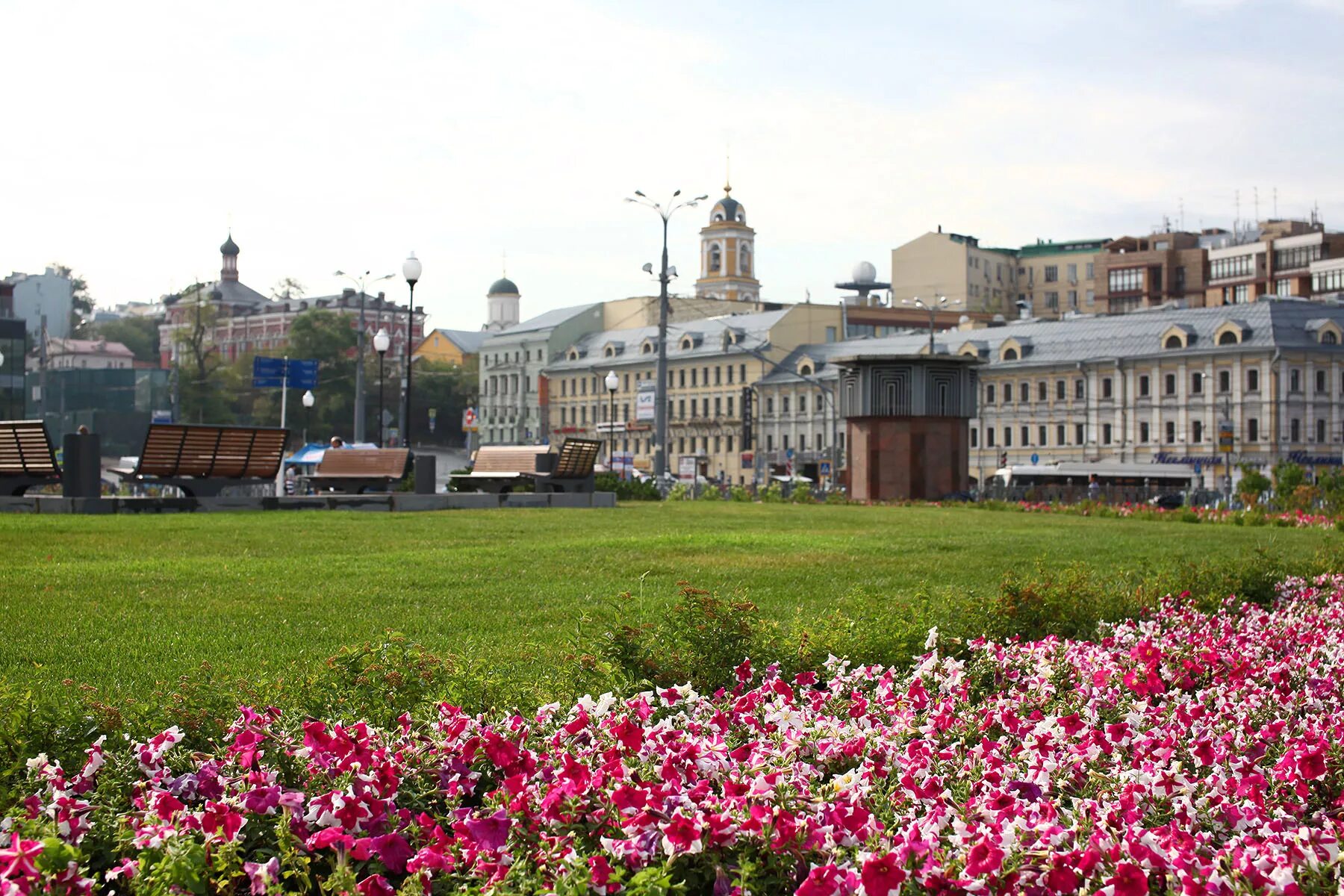 Цветной бульвар брянск. Цветной бульвар брянск. Парк цветной бульвар москва. Цветной бульвар брянск. Цветной бульвар тюмень.