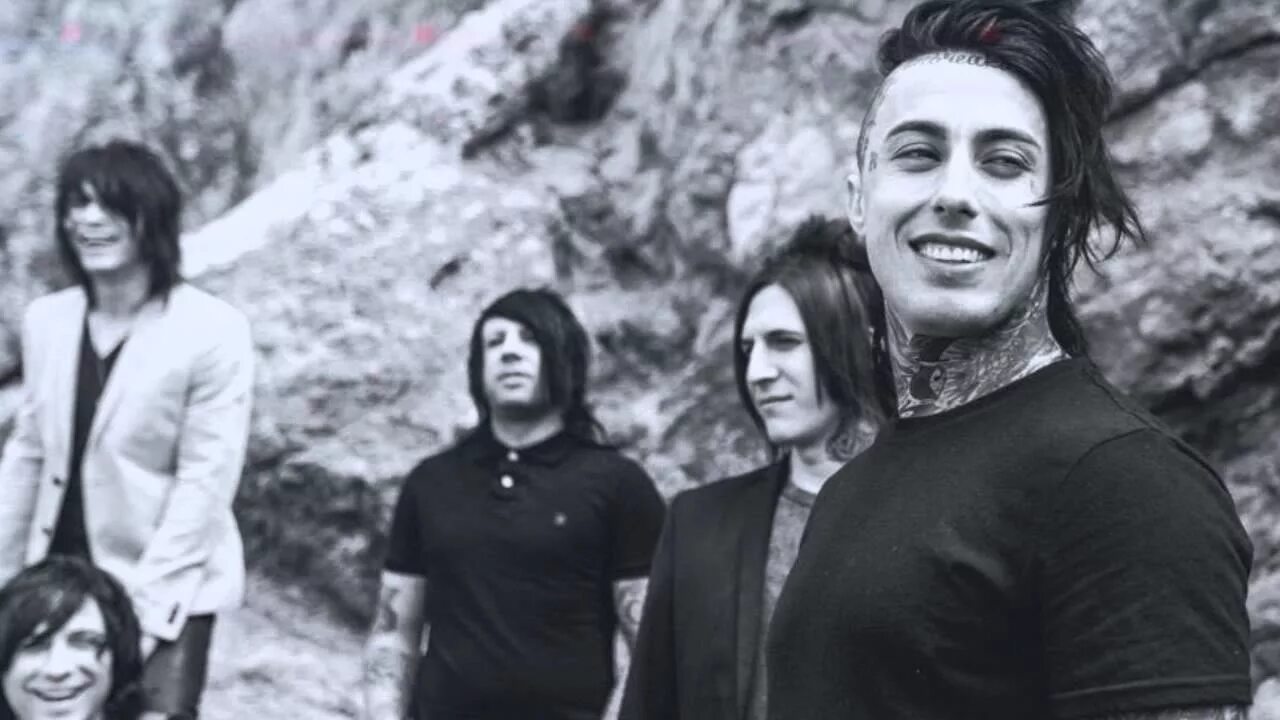 Фолин ин лов. Falling in Reverse. Фаллинг ин реверс группа. Группа Falling in Reverse Rone Radke. Falling in Reverse 2008.