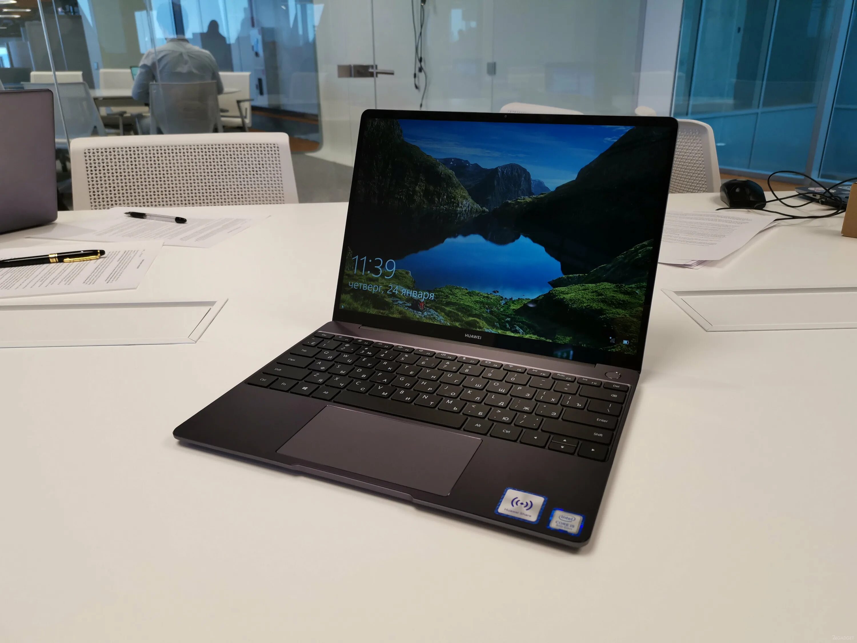 Huawei matebook d 14 core i5 12450h