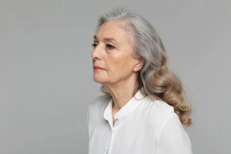70-jarige vrouw lijkt 30 - Recept voor een beter gezichtsvermogen, jeugdige huid