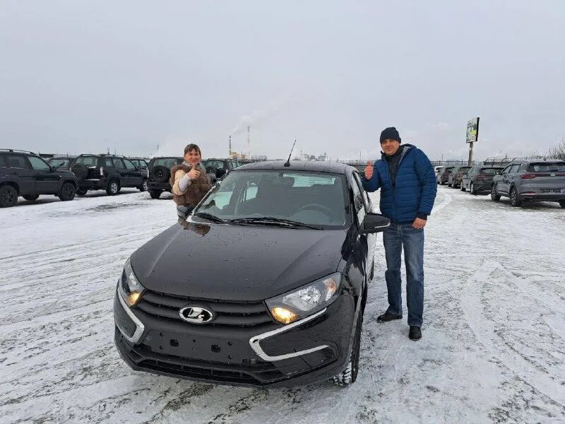 Авторынок луганск пархоменко. Авто плюс холдинг. Сергей князев киров. Хендай автосалон екатеринбург оф дилер. Авто плюс холдинг автомобили в наличии.