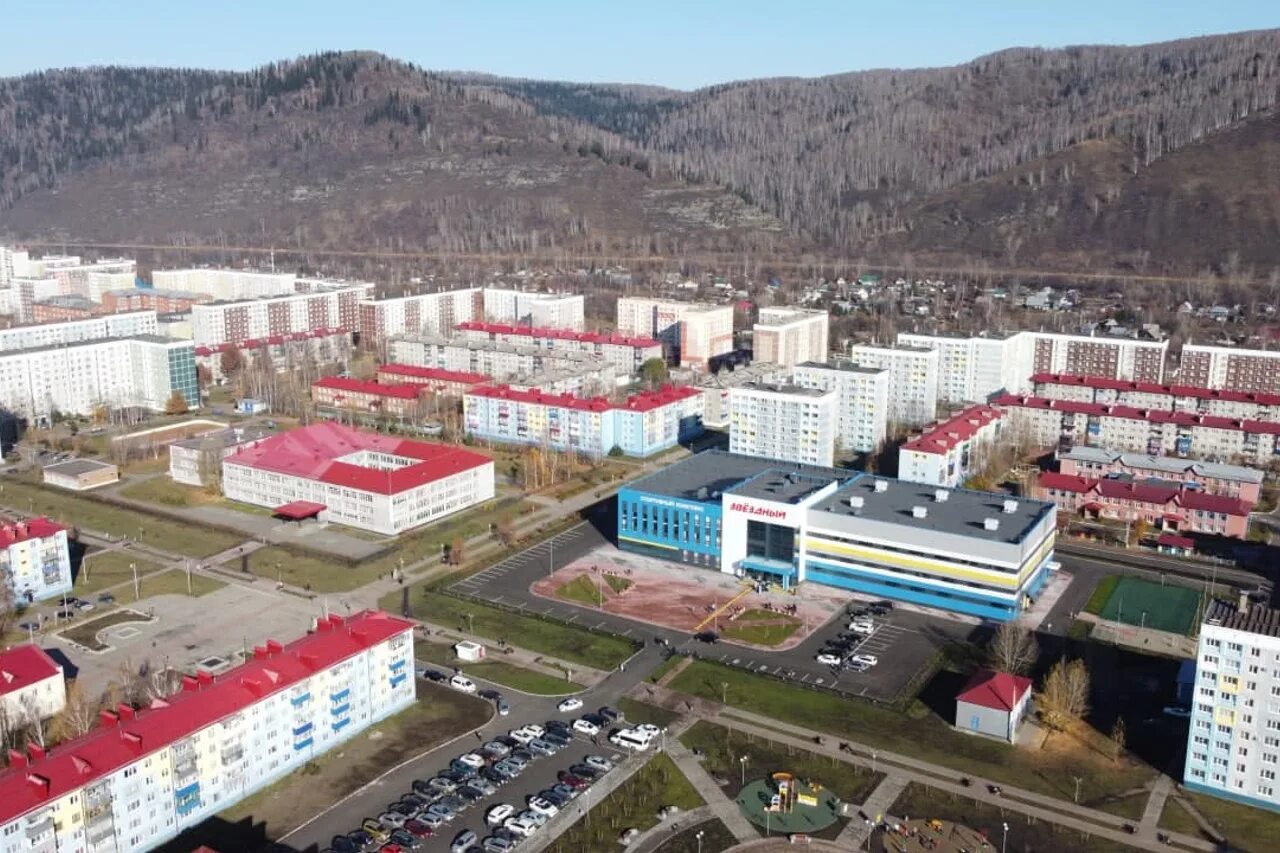 Спортивный комплекс звездный междуреченск. Спортивный комплекс звездный междуреченск. Бассейн звездный междуреченск. Звездный междуреченск спортивный комплекс. Карта звёздный междуреченск.