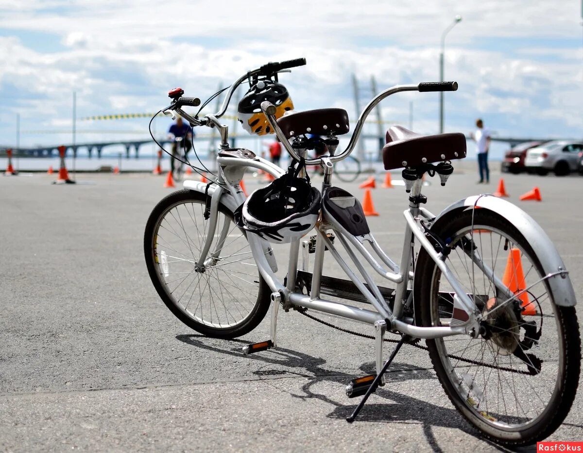 Bike way. Велик 55. Велосипед на несколько СЕДОКОВ. Санкт-Петербург Бенц вело. В путь велосипед Санкт-Петербург.