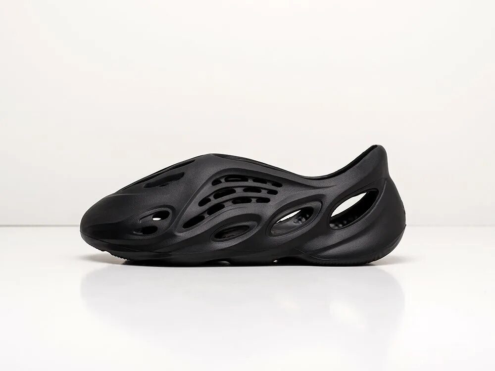 Yeezy foam runner yeezy foam runner onyx. Adidas foam runner черные. Адидас yeezy foam runner. Сланцы yeezy foam runner. Adidas yeezy foam runner черные.