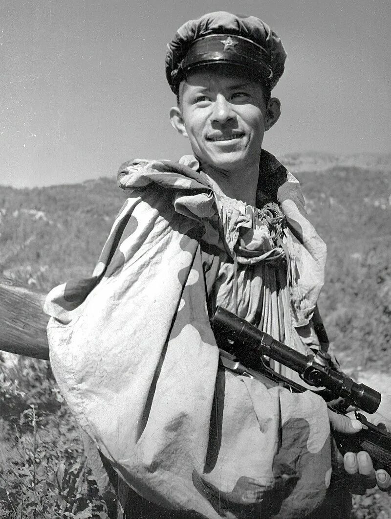 Снайпера рубахо. Рубахо филипп яковлевич 1923. Рубахо филипп яковлевич снайпер. Филипп рубахо снайпер. Филипп яковлевич рубахо.