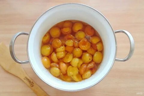 Абрикосовое варенье прозрачное