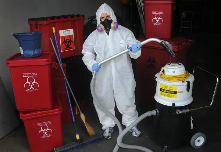 Crime scene cleaner. Уборщик мест преступлений. Дезинфекция помещения после трупа.