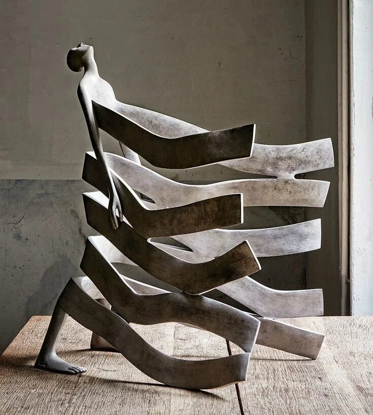 Изабель Мирамонтес испанский скульптор. Скульптуры от Isabel Miramontes. Изабель Мирамонтес статуэтки. Современное искусство скульптура.