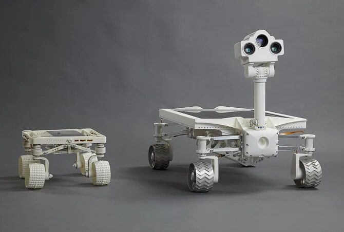 Moon robots