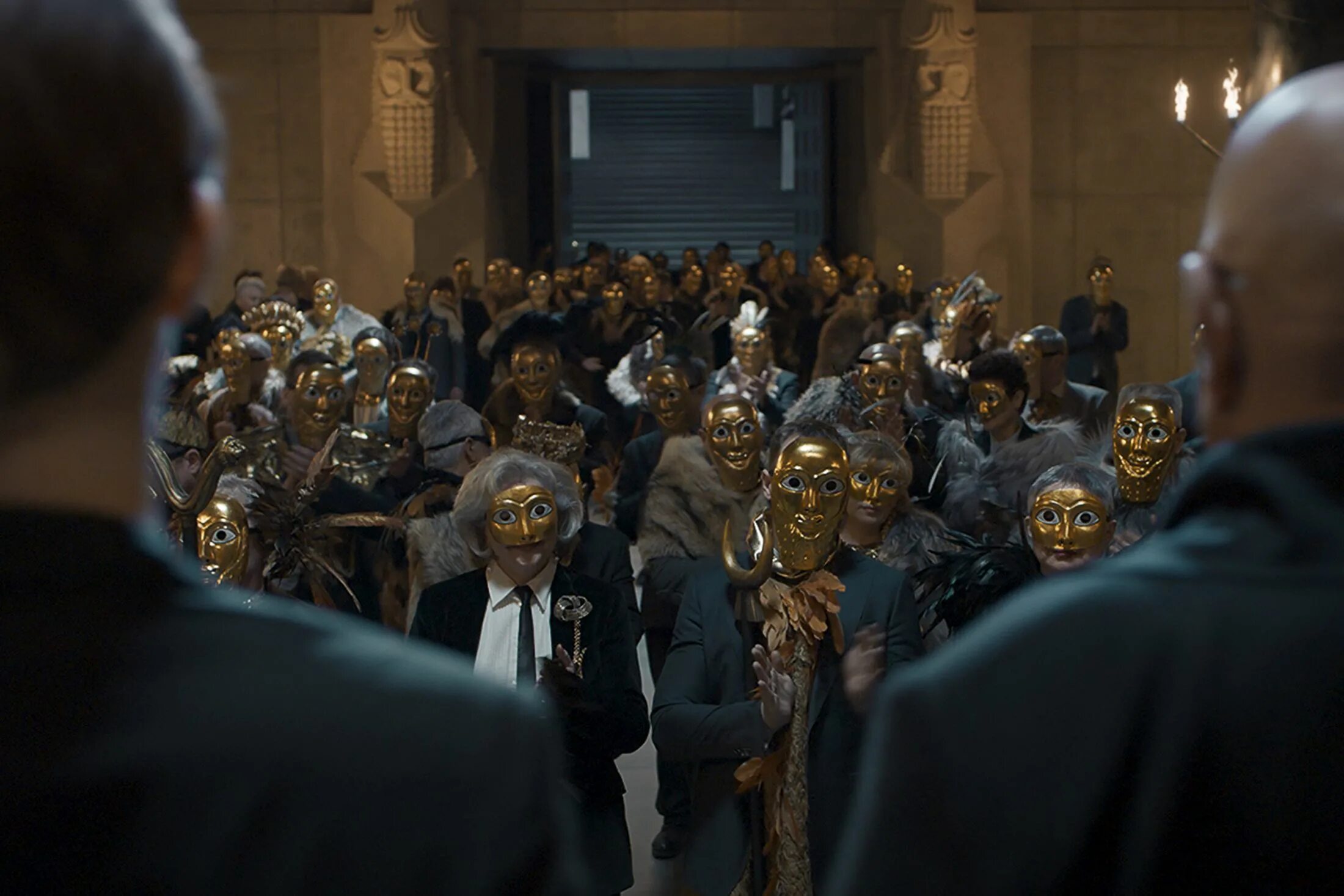 Ампир v фильм оксимирон. Ампир v фильм 2018 актёры. Oxxxymiron в фильме ампир v. Ампир v фильм 2022 кадры. Скандал в ампире.