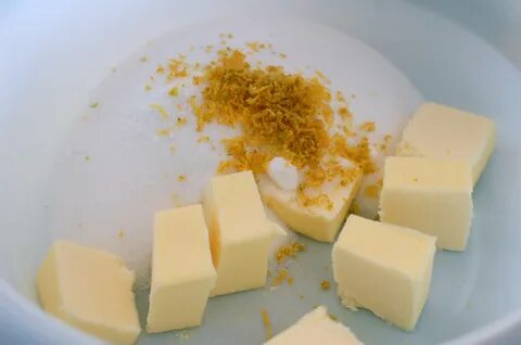 Лимон и масло сливочное