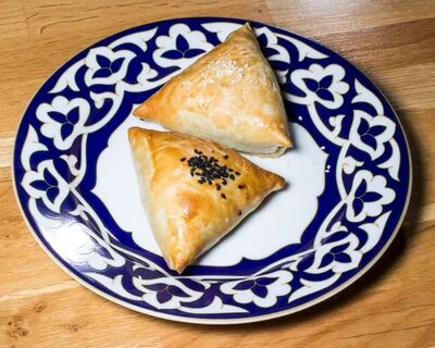 Самса узбекская слоеная с мясом