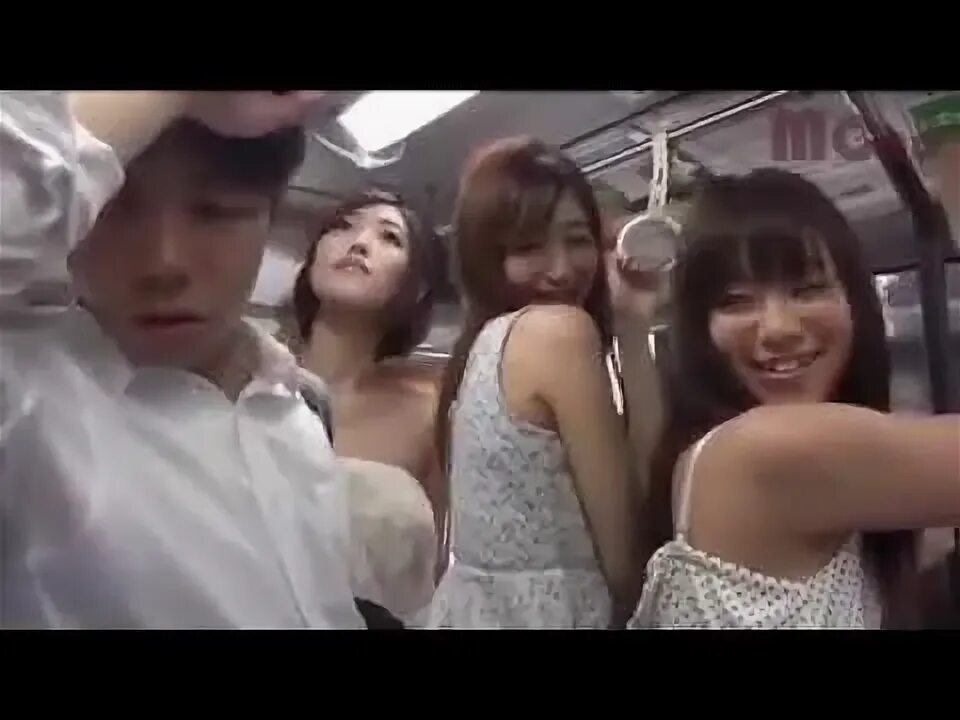 Большие сиськи японки в автобусе. Japan bus vlog 2018. Ngentot bus. Bokep japan 2020. Япония облапали в автобусе.