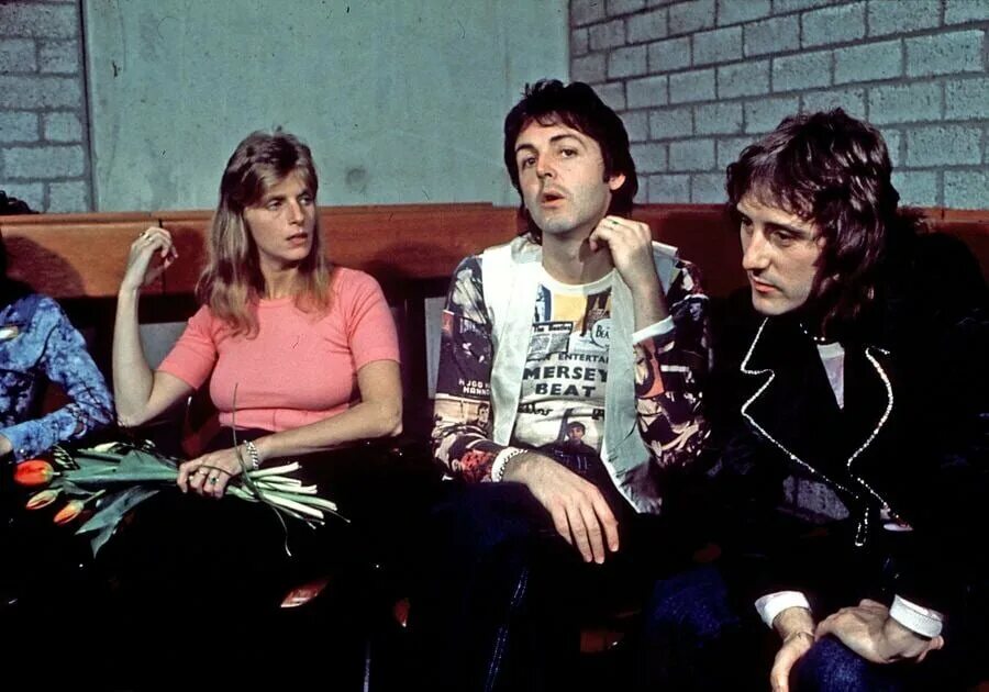 Группы 1976 года. Linda MCCARTNEY 1971. Paul MCCARTNEY 1971. Paul MCCARTNEY & Wings (1973). Paul and Linda MCCARTNEY in 1972.