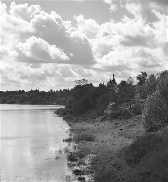вид на юрьев монастырь с волхова. волховский писатель. волховские авторы. ильмень монастырский скит. волховский.