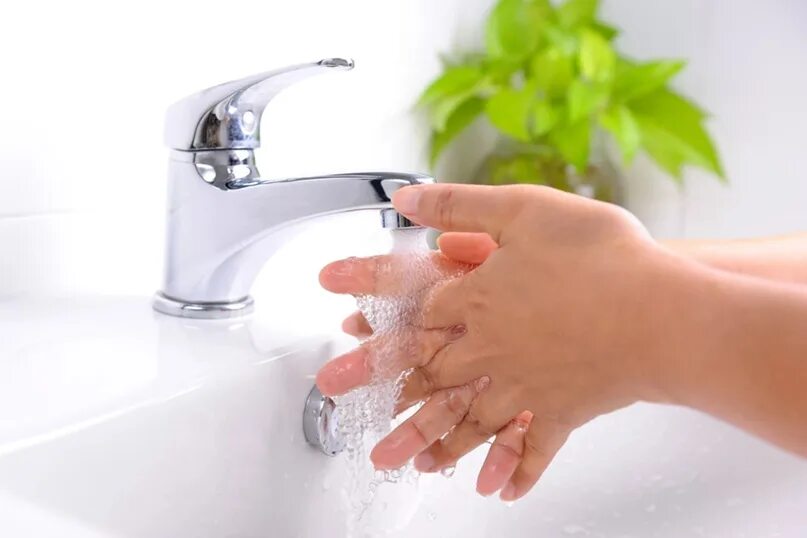 We wash hands. Мытье рук. Мытье рук под краном. Мой руки. Моем руки.