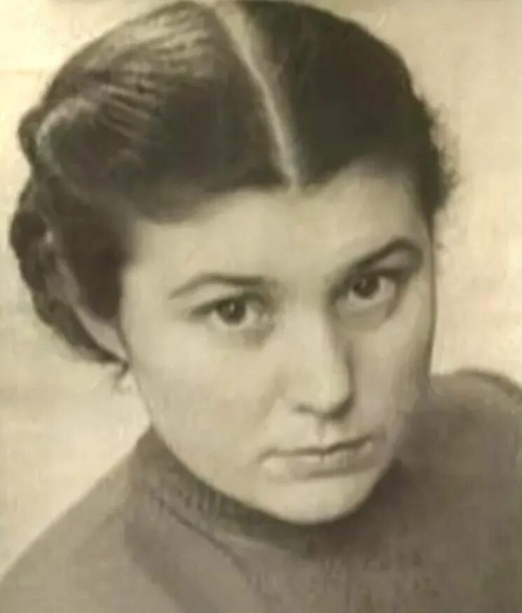 валентина владимирова в молодости. валентина харлампиевна владимирова актриса. владимирова, валентина харлампиевна могила. валентина владимирова в молодости. биография валентины владимировой.