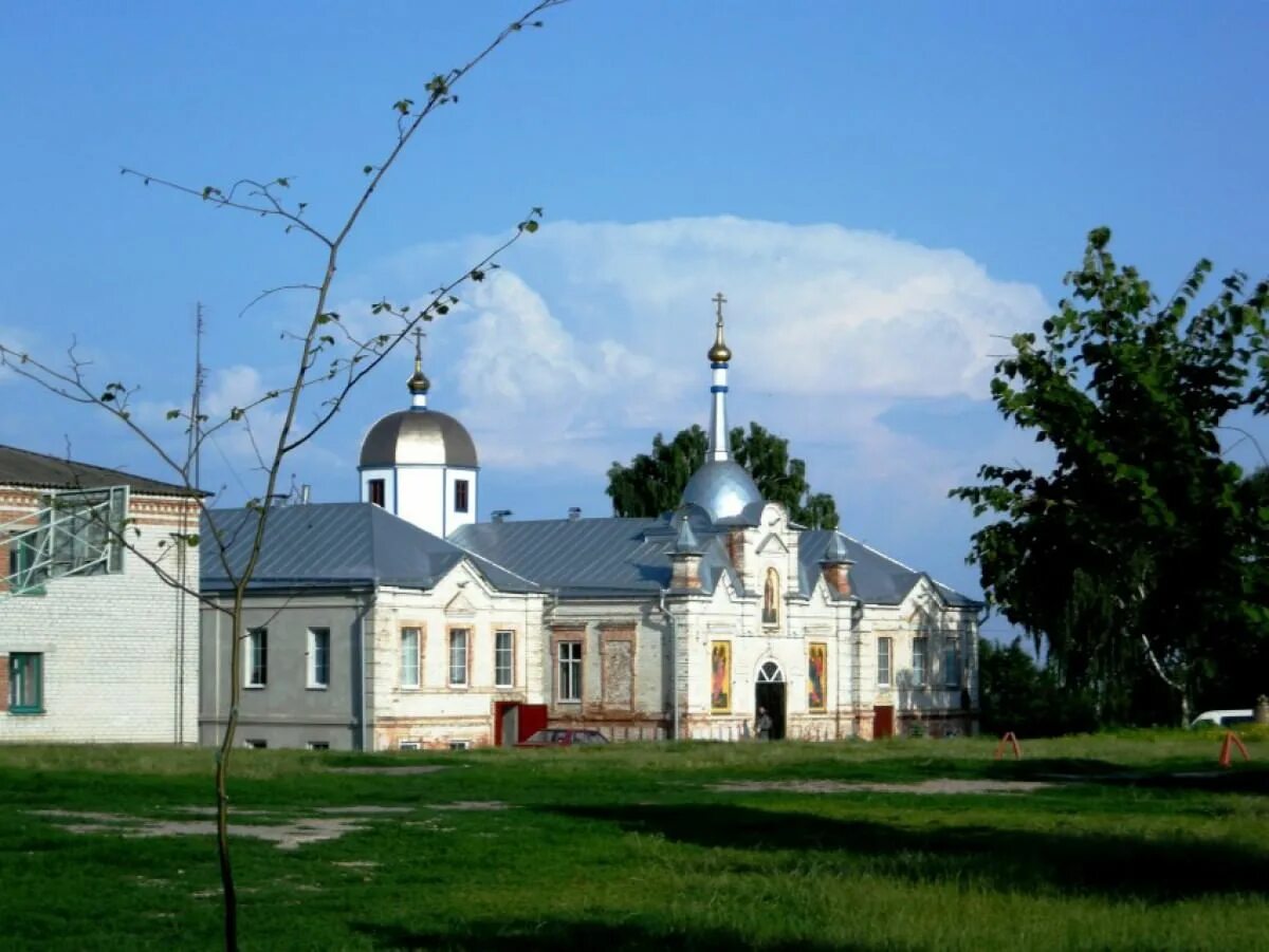 Свято монастырь курск. Горнальский Свято-Николаевский Белогорский монастырь. Горналь Курская область монастырь. Горнальский Свято-Николаевский мужской монастырь Суджанский район. Монастырь Горналь Курская область Суджанский район.