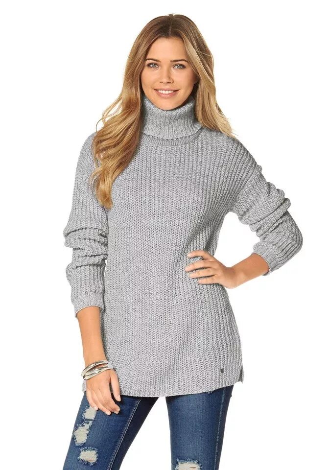 Теплый вязаный свитер женский. Свитер женский. Свитера под. Вязаный свитер с горлом. Свитер оверсайз.