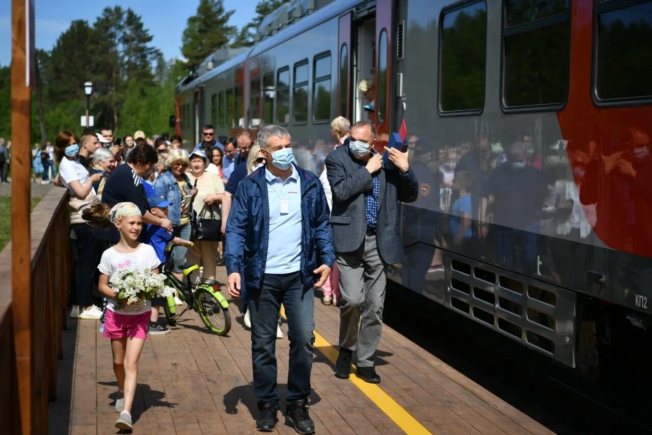 Орлан сортавала. Орлан Лодейное поле Сортавала. Поезд Лодейное поле Сортавала. Поезд Орлан Лодейное поле Сортавала. Рельсовый автобус Лодейное поле Сортавала.