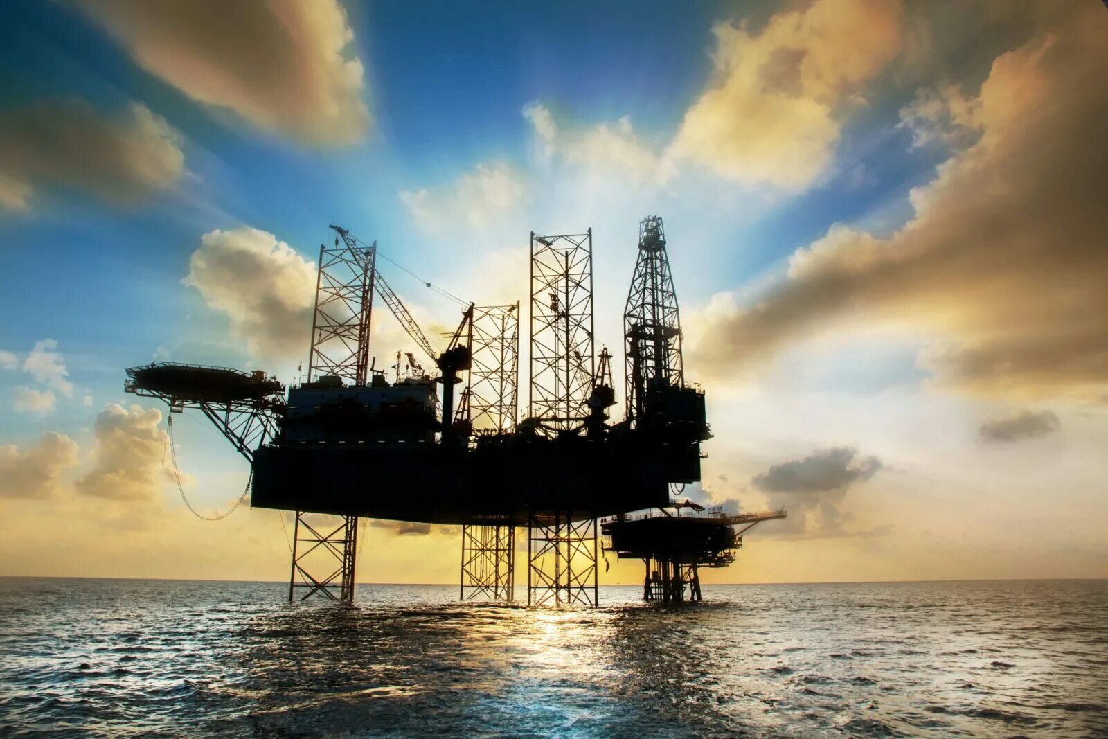 Нефть газ 2016. Offshore Oil Rig. Gas Oil Rigs. Нефтяная вышка. Добыча нефти в море.