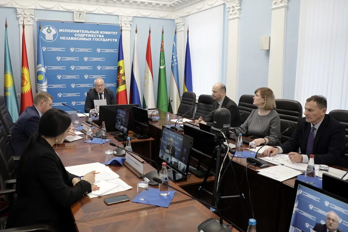 Председатель совета глав государств снг 2022. Совет глав правительств содружества независимых государств 2009. Председатель совета глав государств снг 2022. Содружество снг. Снг идет.