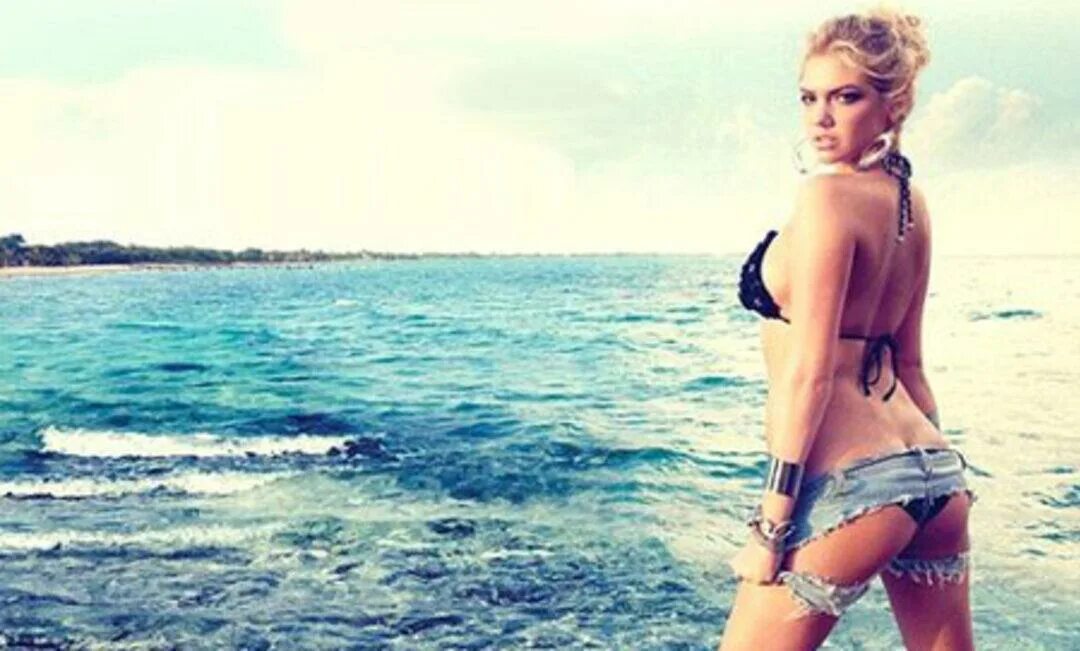 Сногшибательная Кейт Аптон Для Sports Illustrated Swimsuit