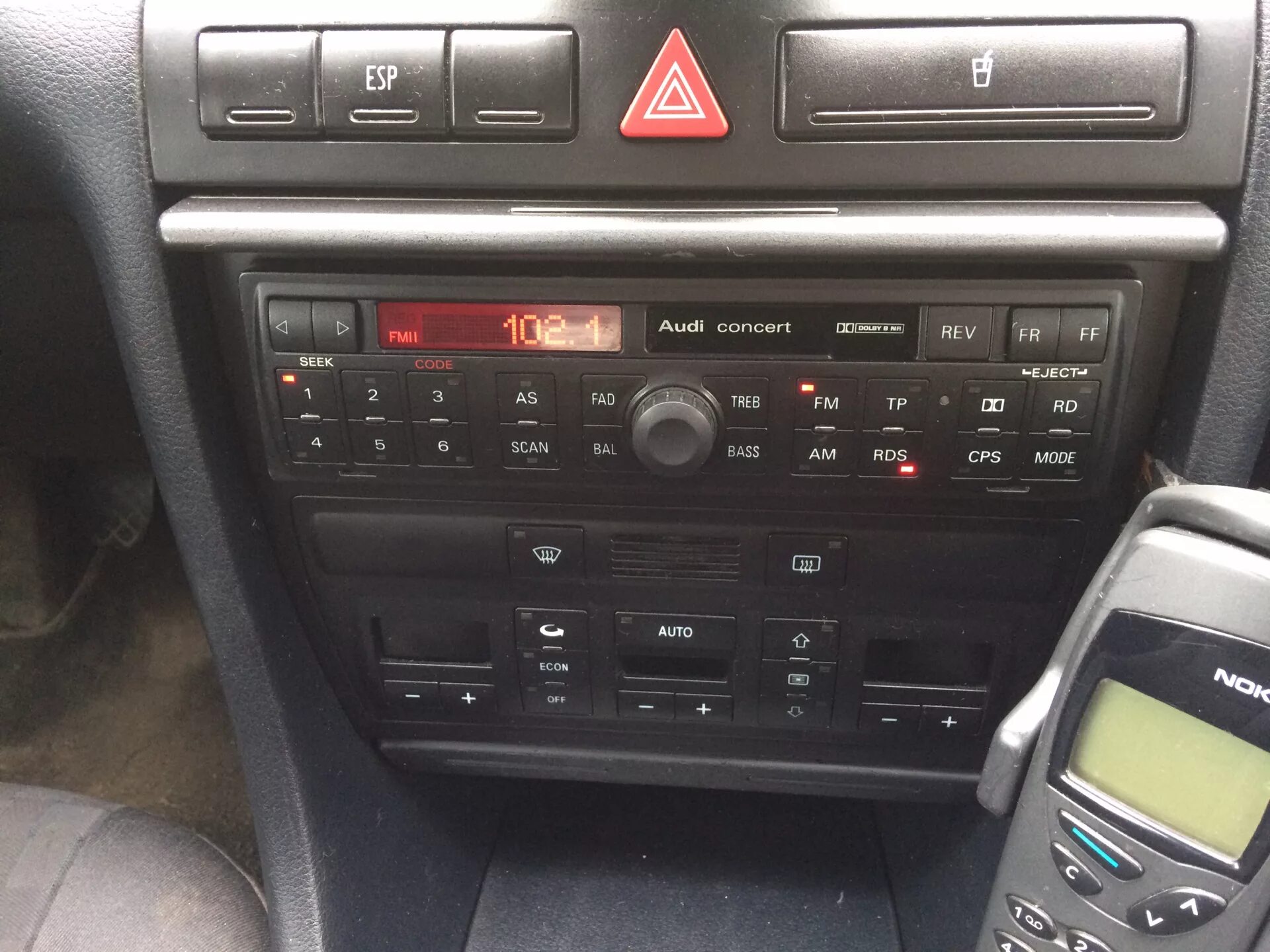 Audi a6 c6 rns-d ports. Магнитола ауди а 5. 25. Штатная магнитола для audi a4. Штатная магнитола ауди а4 б5 1.