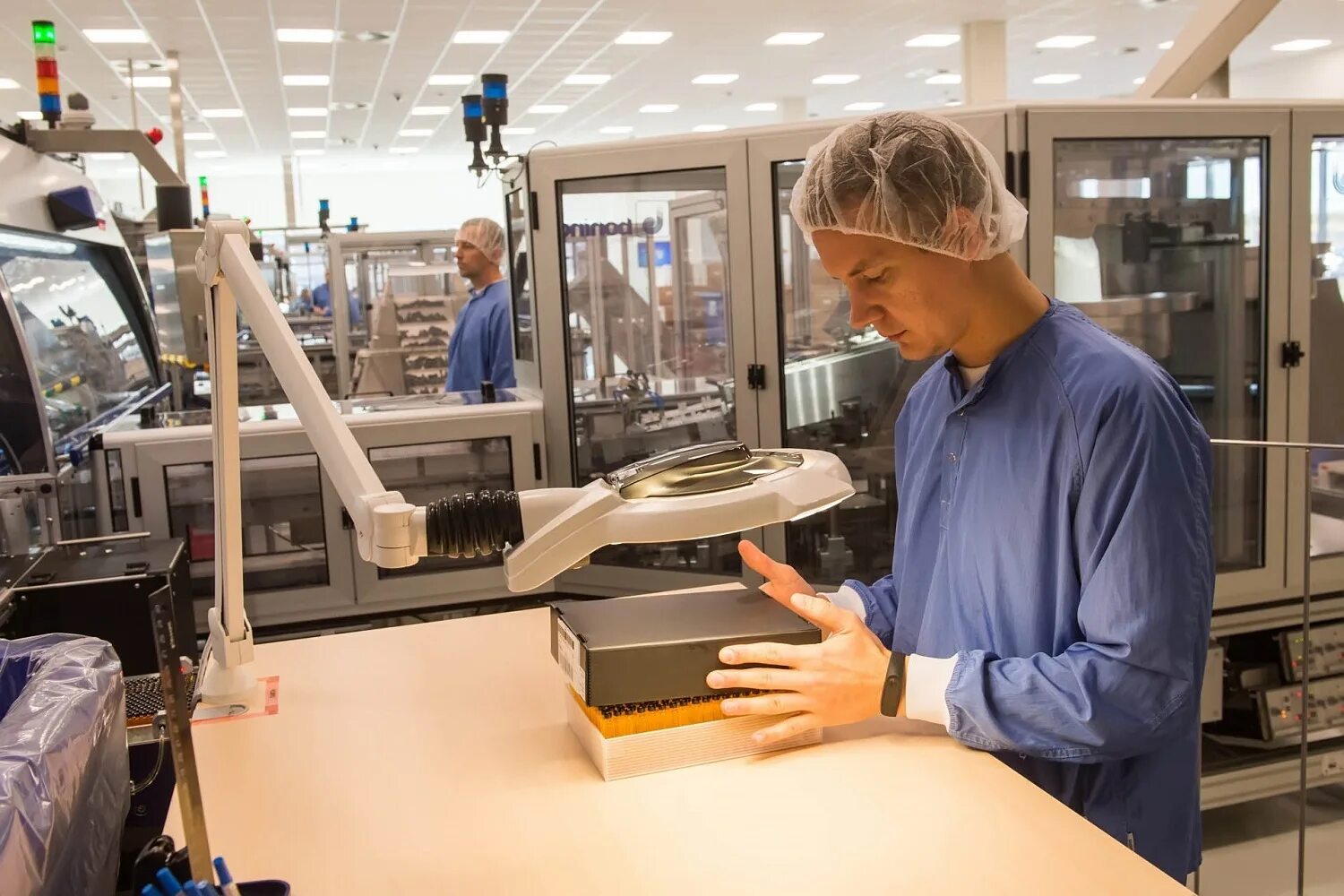 Запущена работа предприятия. Сибкабель томск сотрудники. Корпоративное управление. Инженер. Запущена работа предприятия.