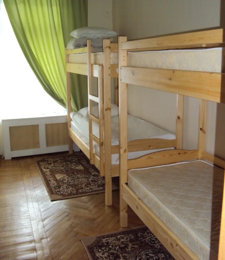 хостел центральный горячий ключ. хостел санкт петербург малая конюшенная. хостел центральный сочи. хостел центральный. хостел централ иркутск.